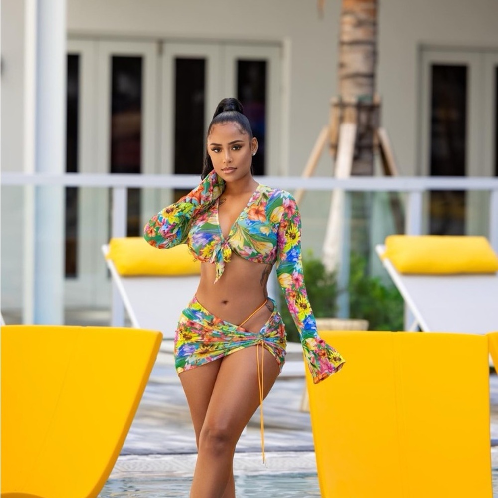 Colorful Women's 3 Piece Swim Set